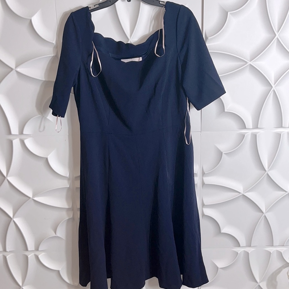 Gal meets glam Maria scalloped navy dress sz 16.  (86) - Picture 2 of 5
